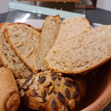 فندق مبيت وإفطار La Culla 3*